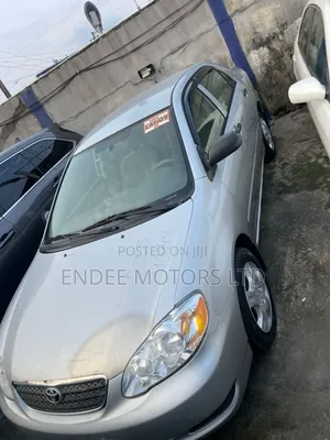 Toyota Corolla LE 2005 Silver