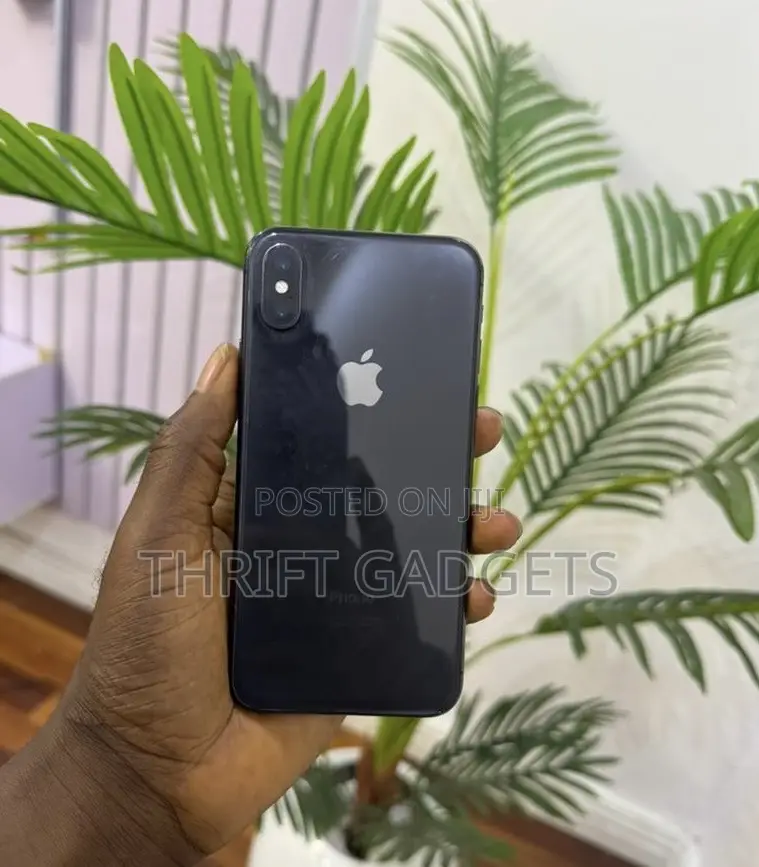 Apple iPhone X 64 GB Black
