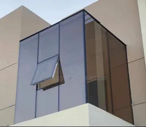 Glass Cutting Wall