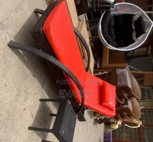 Swimming Pool Bed/Chair With Table