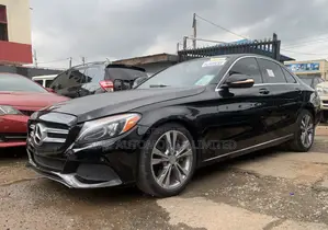 Mercedes-Benz C300 Base AWD 4Matic Sedan (2.0L 4cyl 7A) 2015 Black