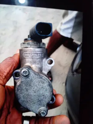 Fuel Regulator or Pressure Pump Audi Q7
