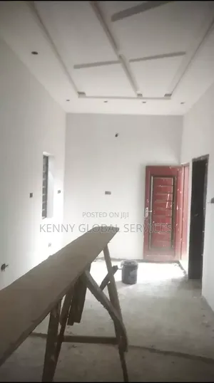 Screeding and Parapet