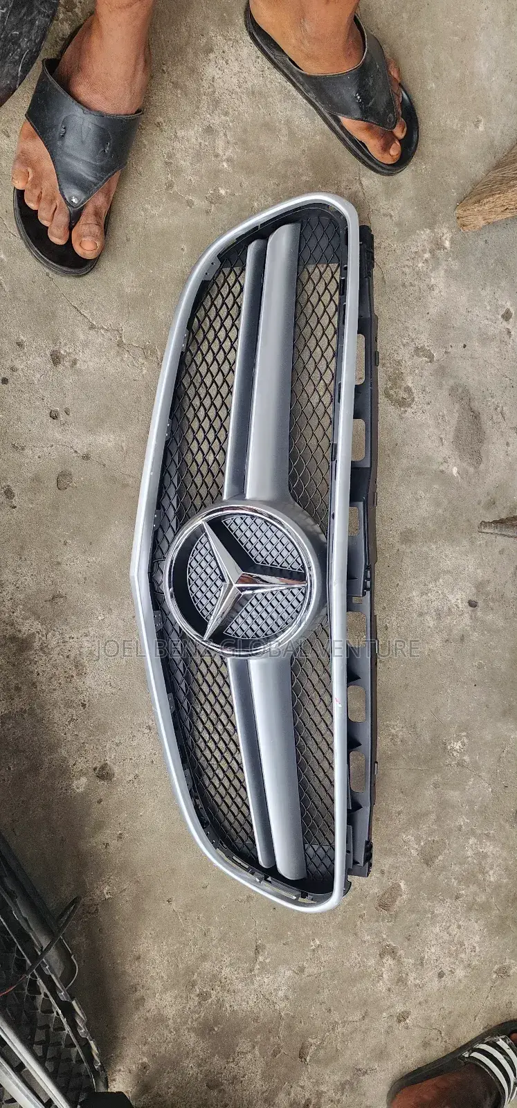 E350 2013 Front Grill