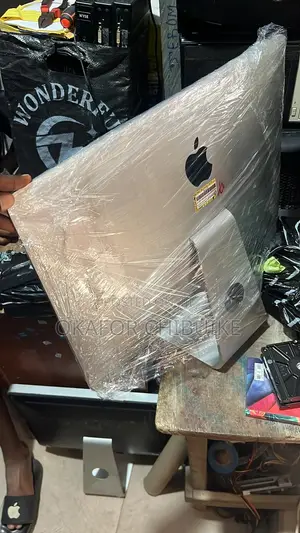 Desktop Computer Apple iMac 8GB Intel Core I5 HDD 1T