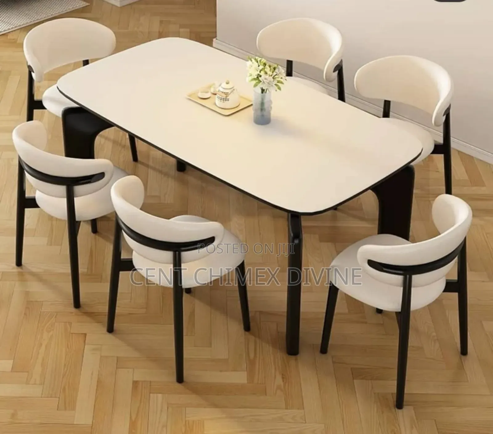 Exquisite Dinning Table and Chairs