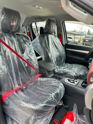 New Toyota Hilux 2025 White
