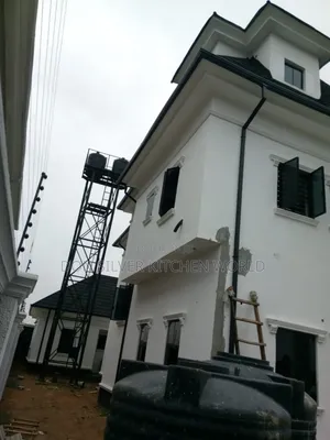 6 Bedroom Duplex