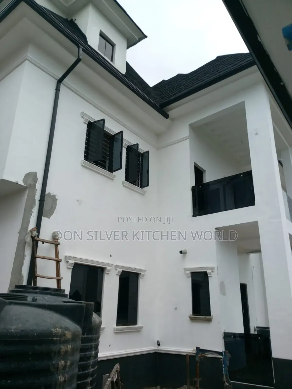 6 Bedroom Duplex