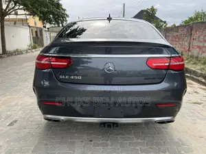 Mercedes-Benz GLE-Class 2016 Gray
