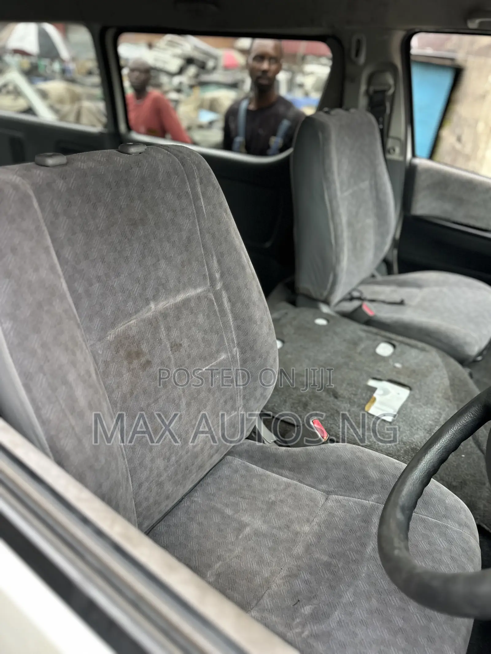 Toyota HiAce 2009 White