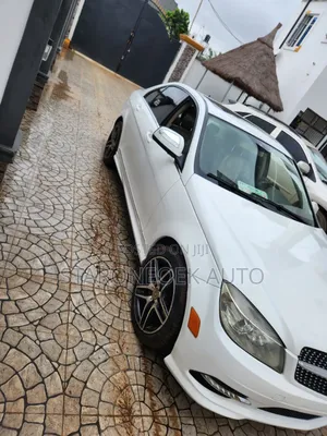 Mercedes-Benz C300 Luxury Sedan RWD (3.0L 6cyl 7A) 2009 White
