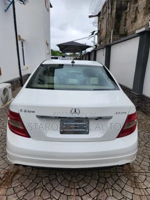 Mercedes-Benz C300 Luxury Sedan RWD (3.0L 6cyl 7A) 2009 White