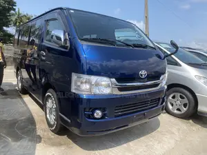 Toyota HiAce 2010 Blue