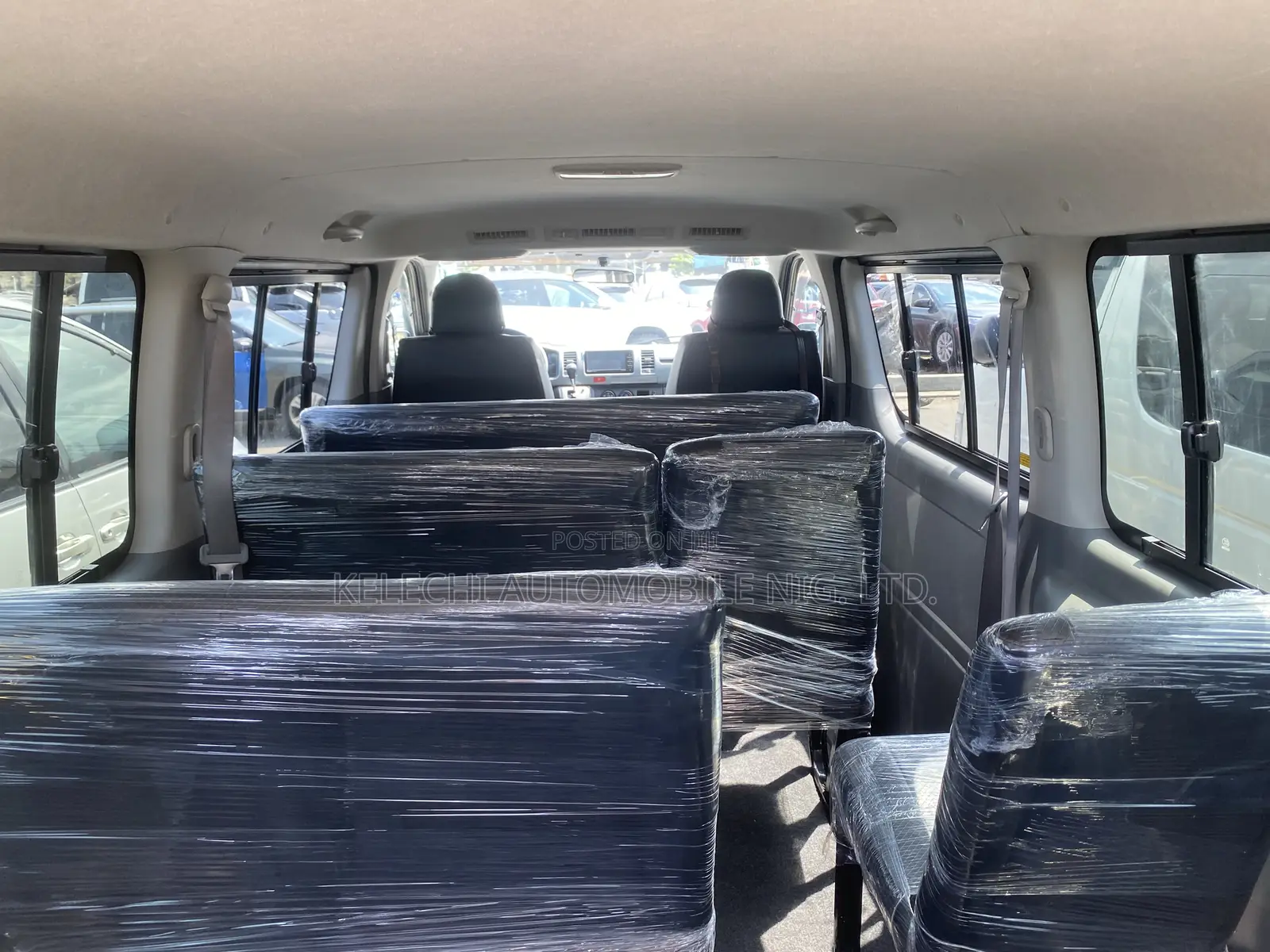Toyota HiAce 2010 Blue