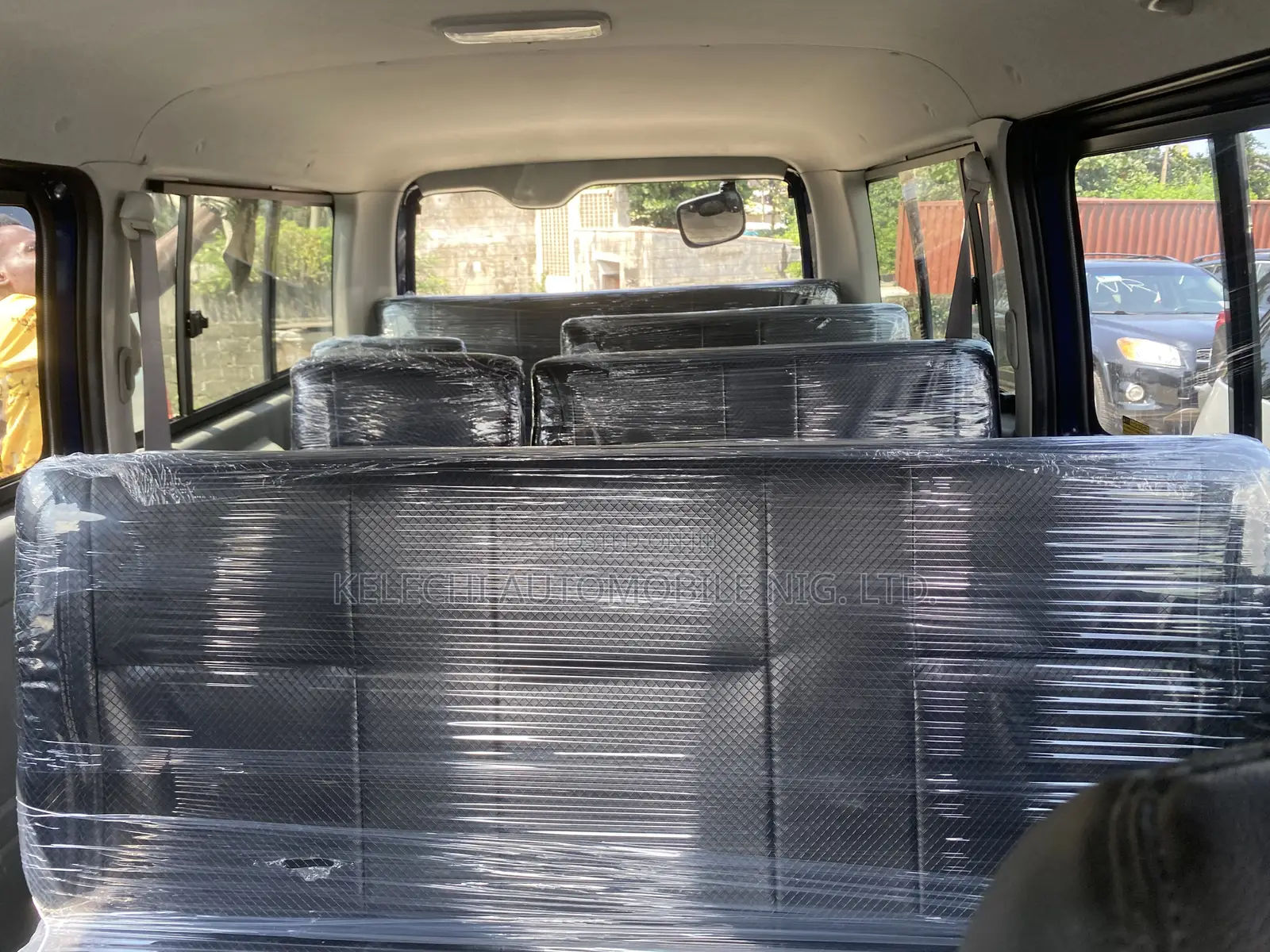 Toyota HiAce 2010 Blue