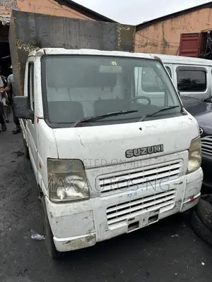 Suzuki Carry 2010(Container Body) White