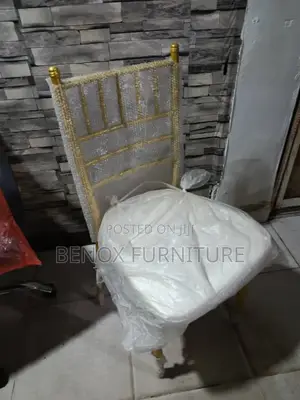Chilvery Chair With Cushion
