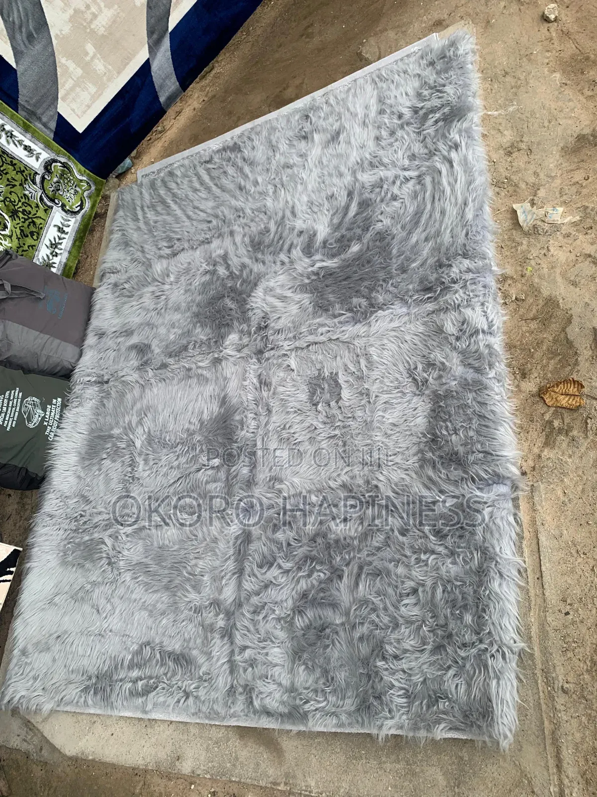 Fluffy Center Rug