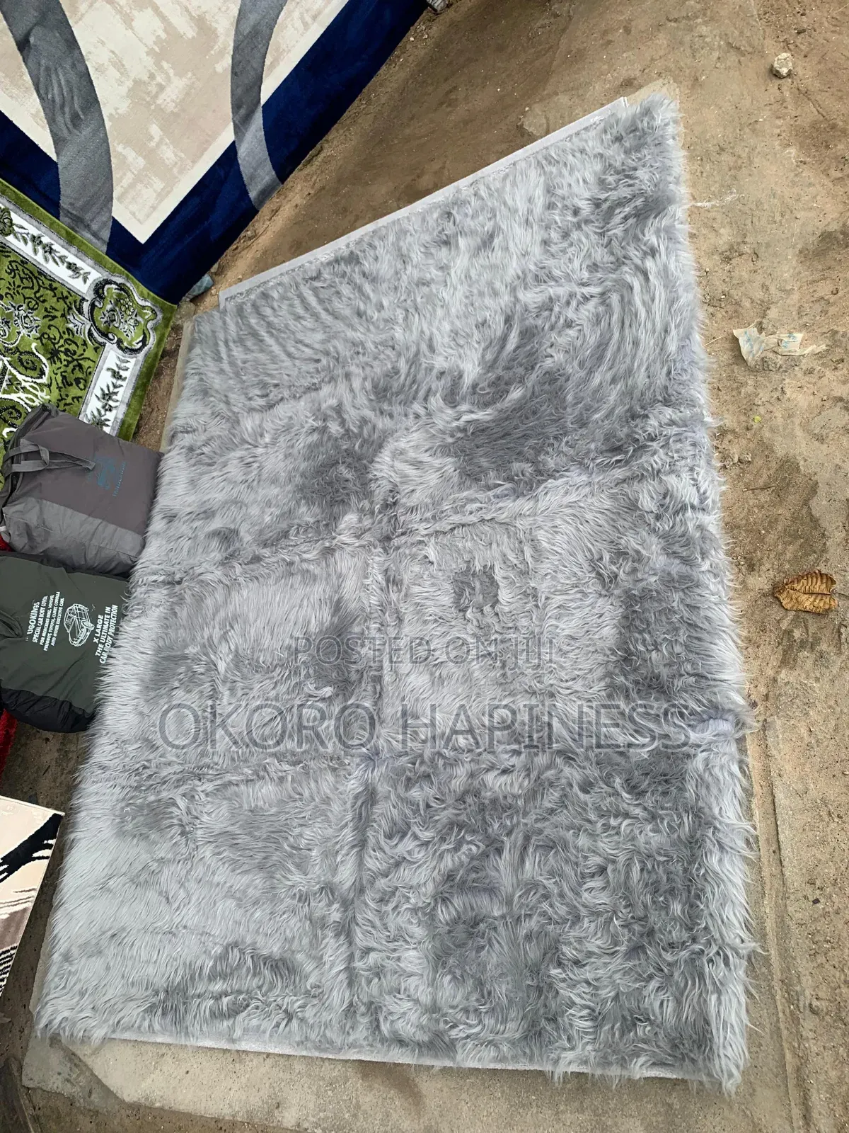 Fluffy Center Rug