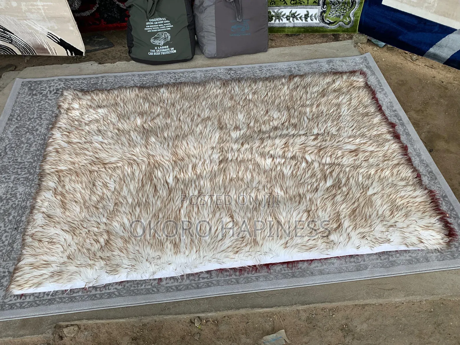 Fluffy Center Rug