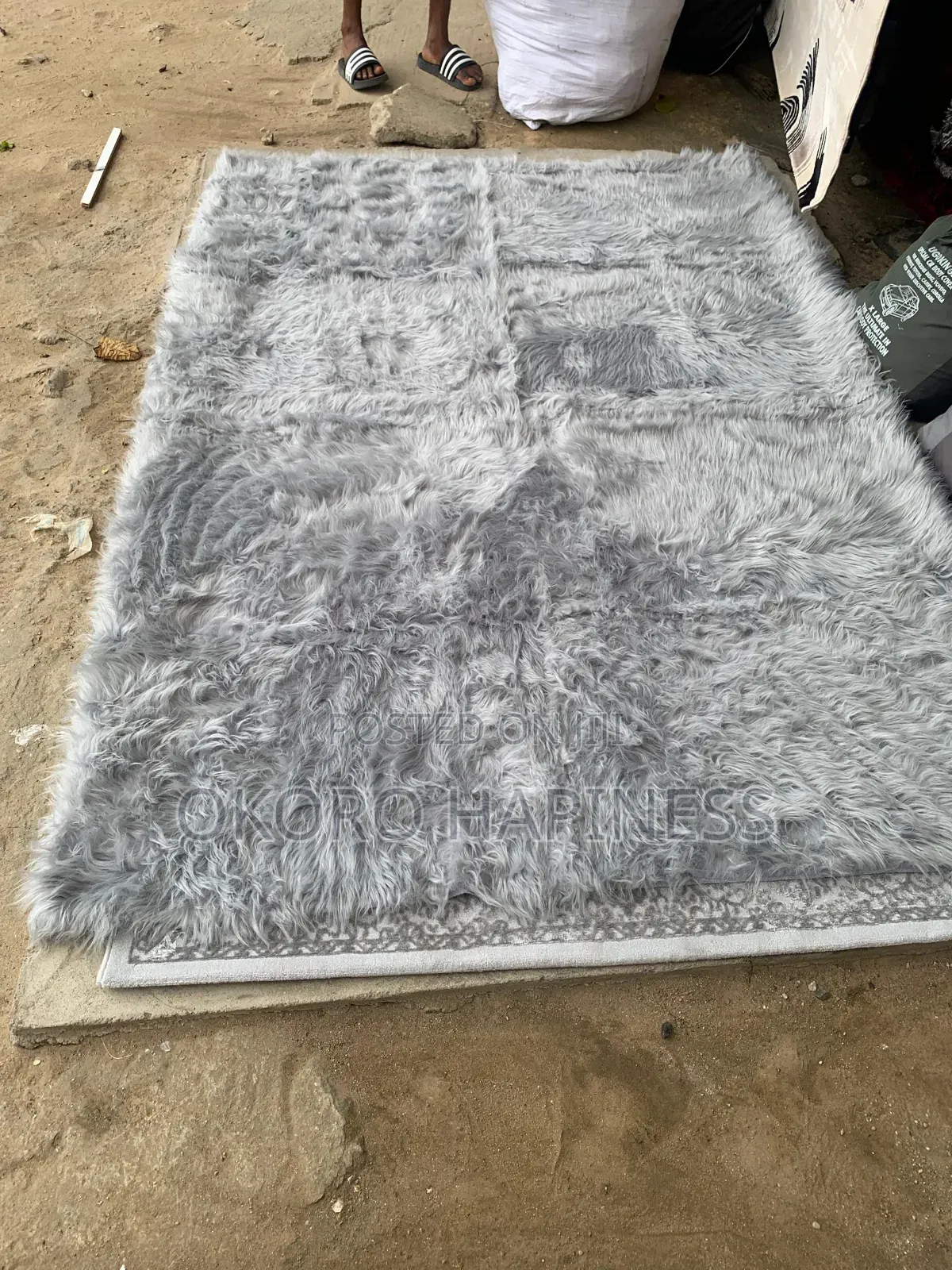 Fluffy Center Rug