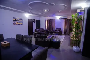 Luxury Short Let Apartment in Ogudu