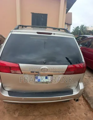 Toyota Sienna 2006 Silver