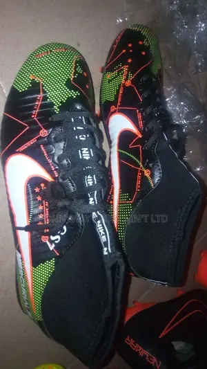 Nike Size 41 Boot