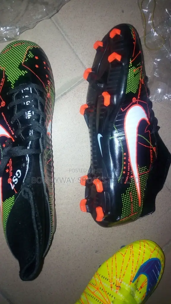 Nike Size 41 Boot