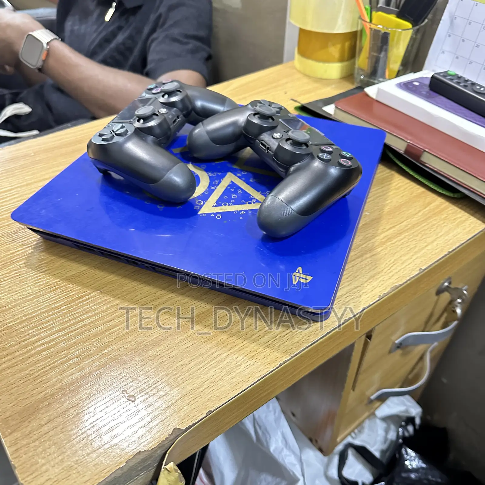 Ps4 Slim With All Wires 10 Games Installed