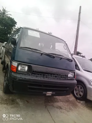 Toyota HiAce 1998 Blue