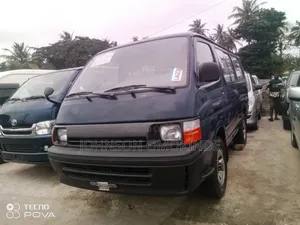 Toyota HiAce 1998 Blue