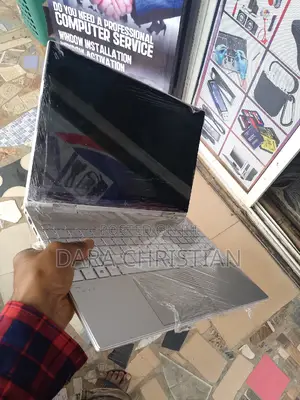 New Laptop HP 12GB Intel Core I7 SSD 512GB