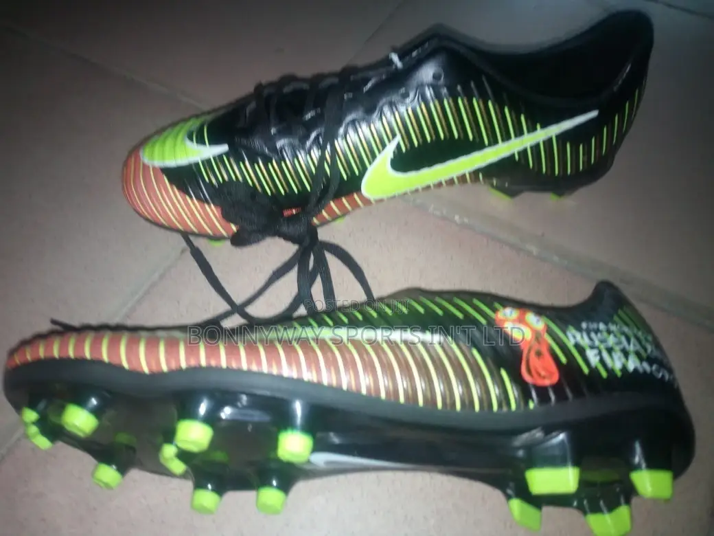Nike Size 43 Leather Boot