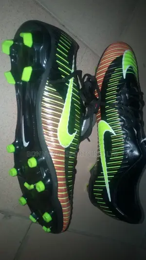 Nike Size 43 Leather Boot