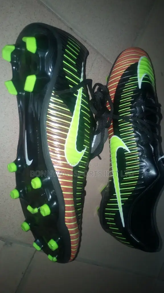 Nike Size 43 Leather Boot