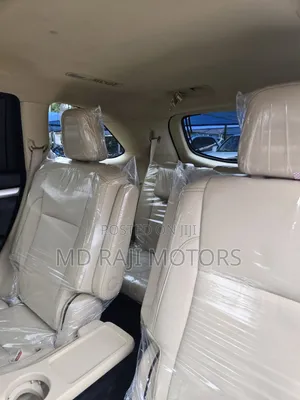 Toyota Highlander XLE 4x2 V6 (3.5L 6cyl 8A) 2018 Black