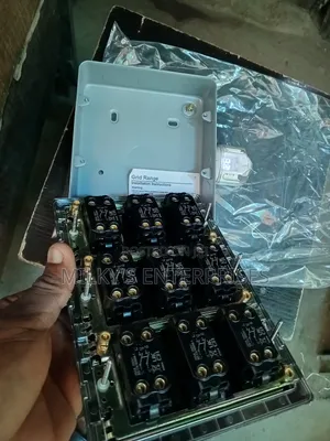 9 Gang Switch