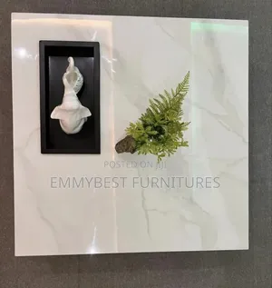 New Modern Luxurious Center Table.