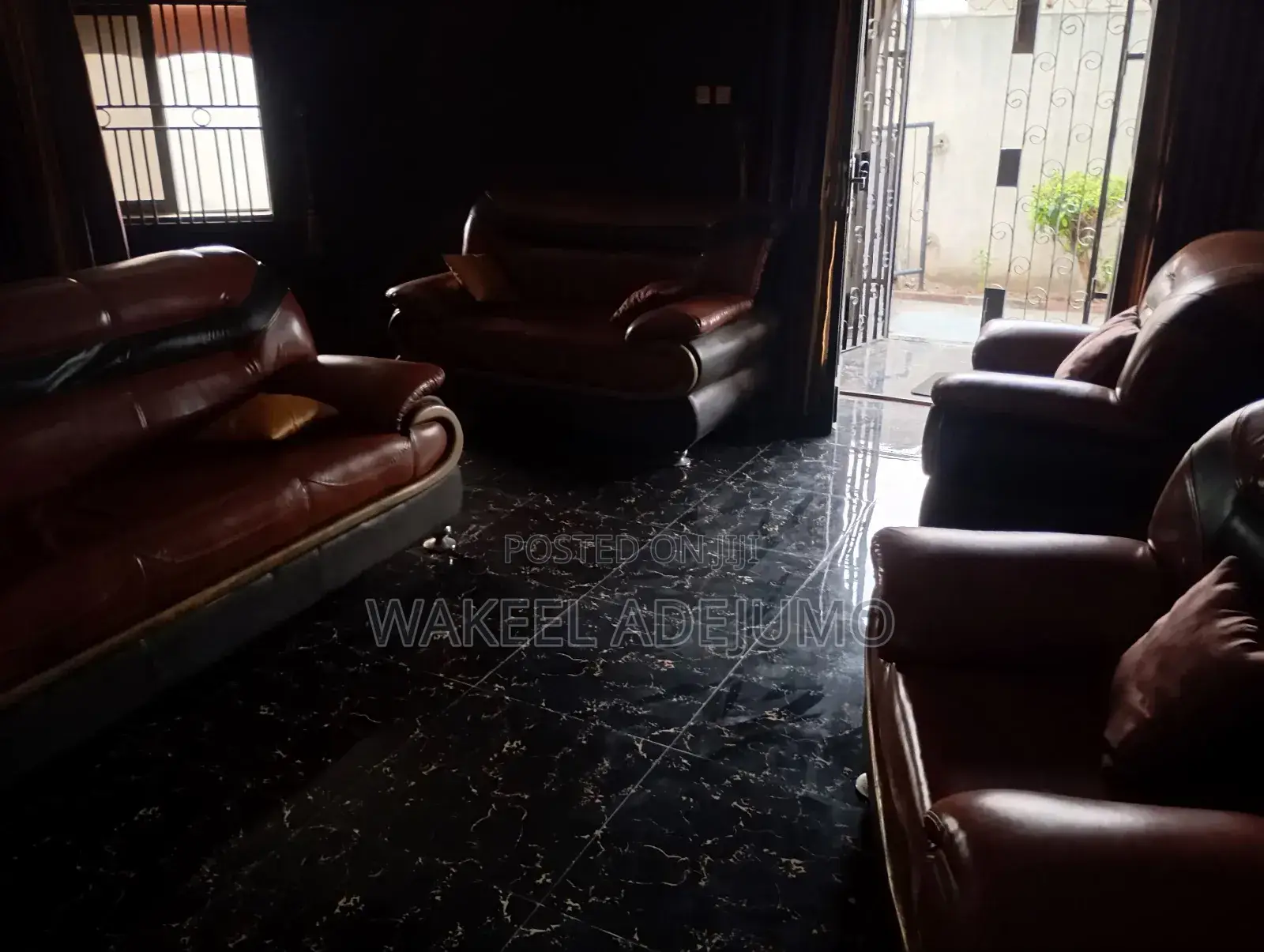 Complete Set Leather Chair
