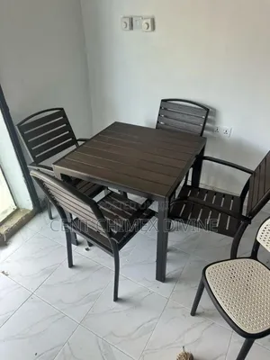 Unique Outdoor Restaurant Dinning
