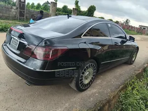 Mercedes-Benz E350 2010 Black