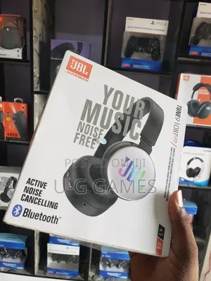 JBL Tune 910 Headset Bass