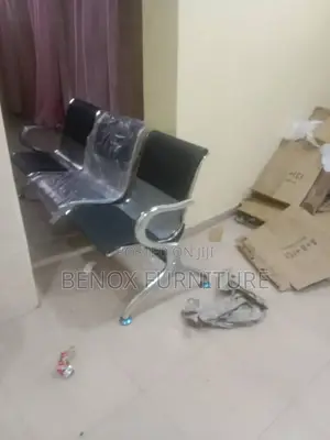 3 in 1 Airport Chair