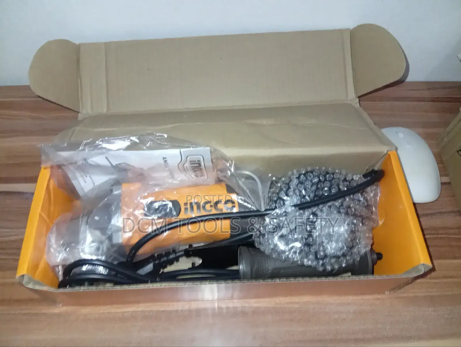 41⁄2" Ingco Angle Grinder/ Filling Machine