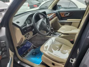 Mercedes-Benz GLK-Class 350 4MATIC 2012 Gray