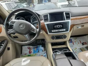 Mercedes-Benz M Class ML350 4MATIC 4dr SUV AWD (3.5L 6cyl 7A) 2014