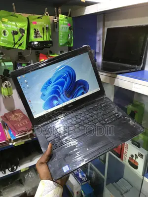 Laptop Dell Latitude 12 E7270 16GB Intel Core i5 SSD 256GB