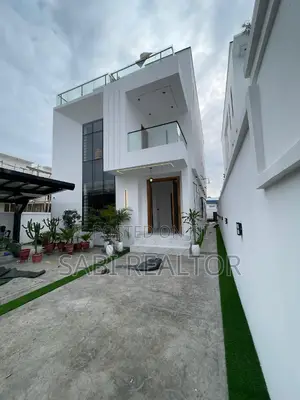 Furnished 5bdrm Duplex in Chevron for sale